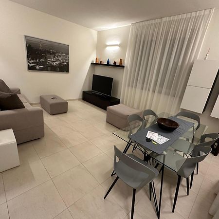 Casavale Elegante Residenza 108 Mq Max 7 Persone Lägenhet Piacenza Exteriör bild