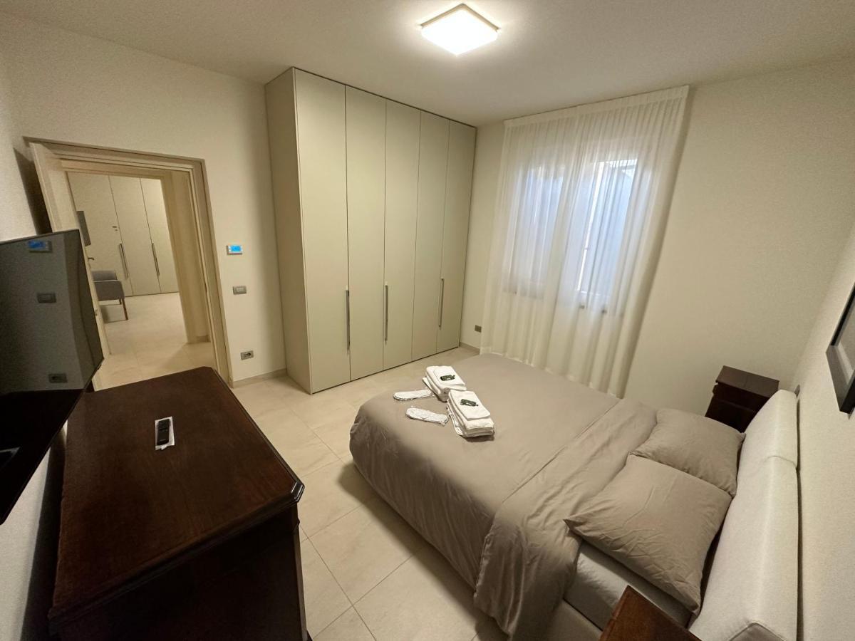 Casavale Elegante Residenza 108 Mq Max 7 Persone Lägenhet Piacenza Exteriör bild