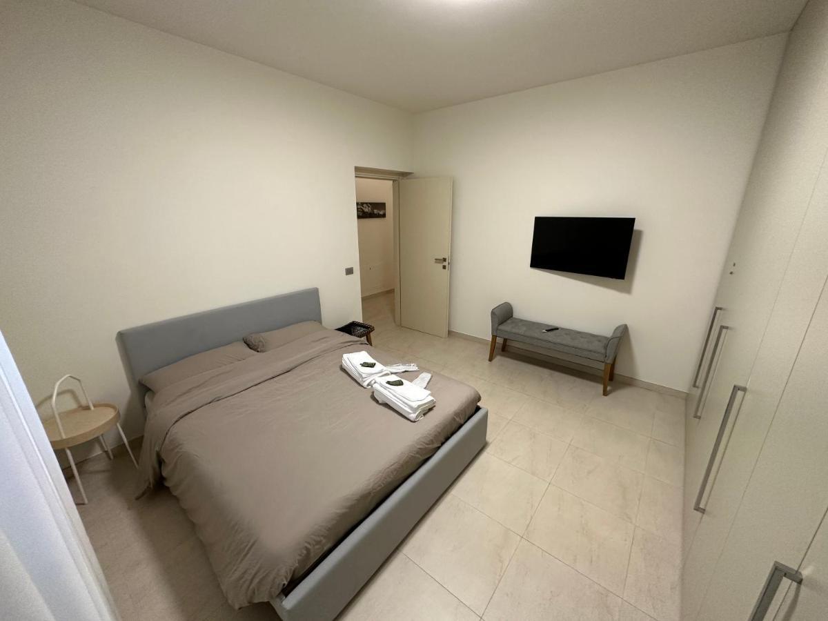 Casavale Elegante Residenza 108 Mq Max 7 Persone Lägenhet Piacenza Exteriör bild
