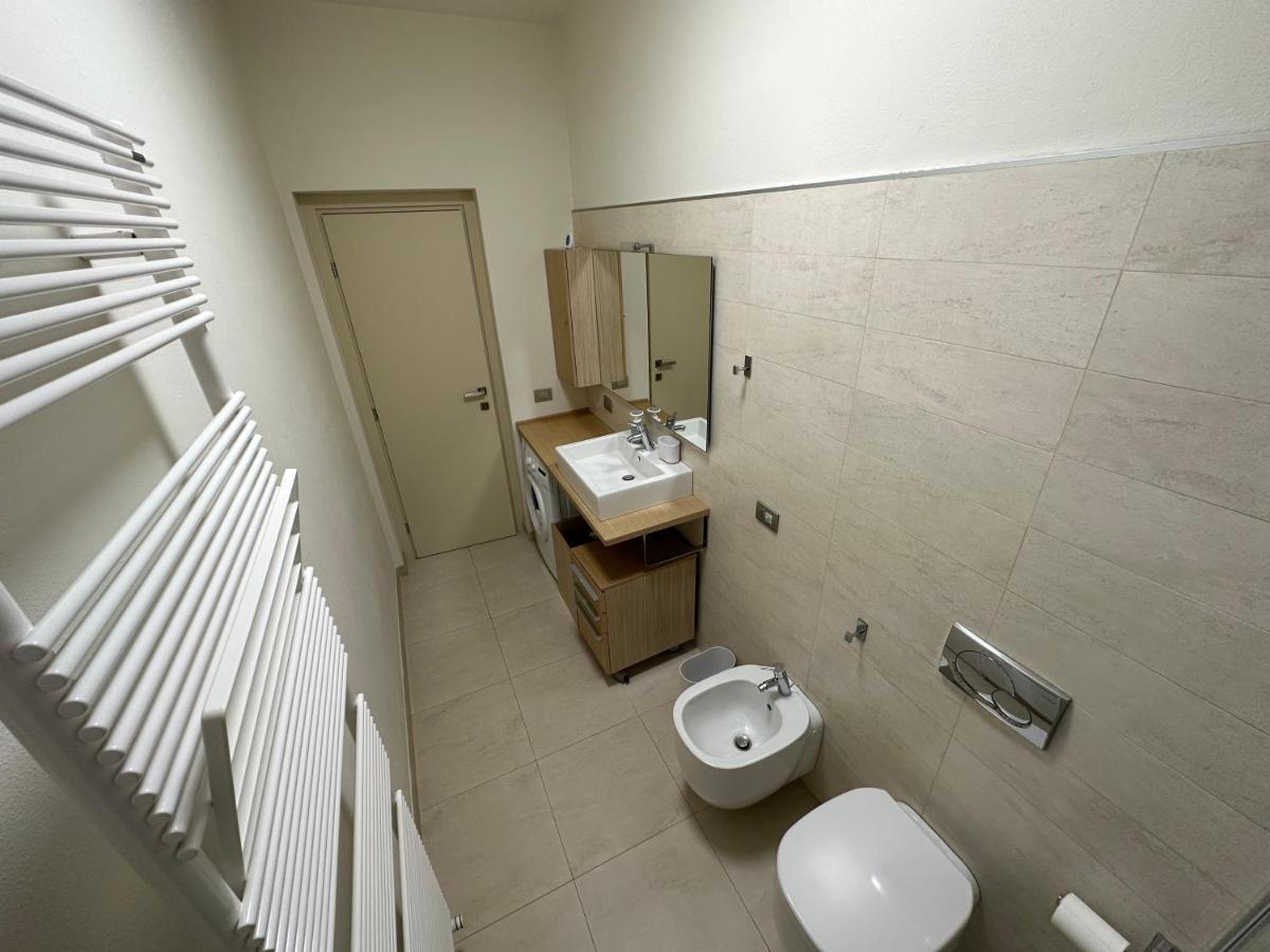 Casavale Elegante Residenza 108 Mq Max 7 Persone Lägenhet Piacenza Exteriör bild
