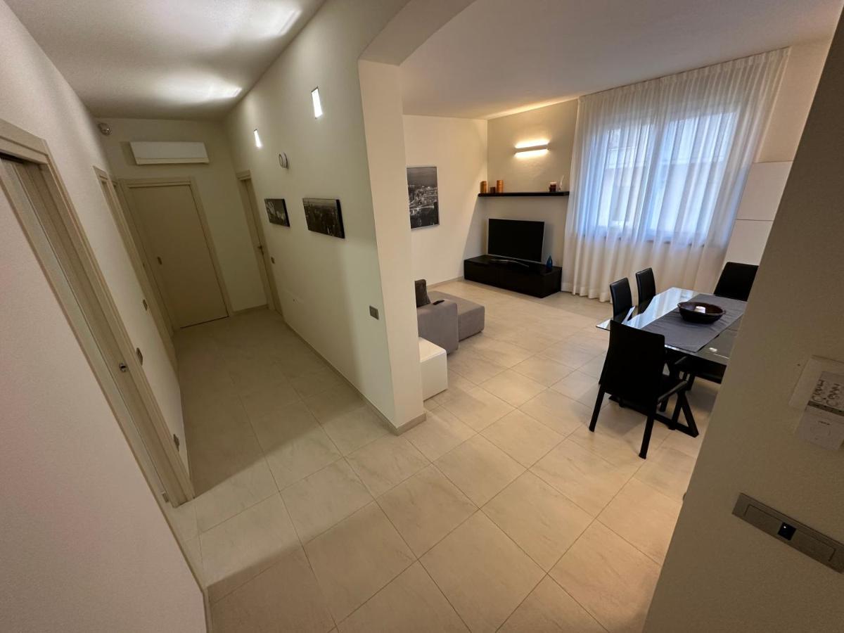 Casavale Elegante Residenza 108 Mq Max 7 Persone Lägenhet Piacenza Exteriör bild