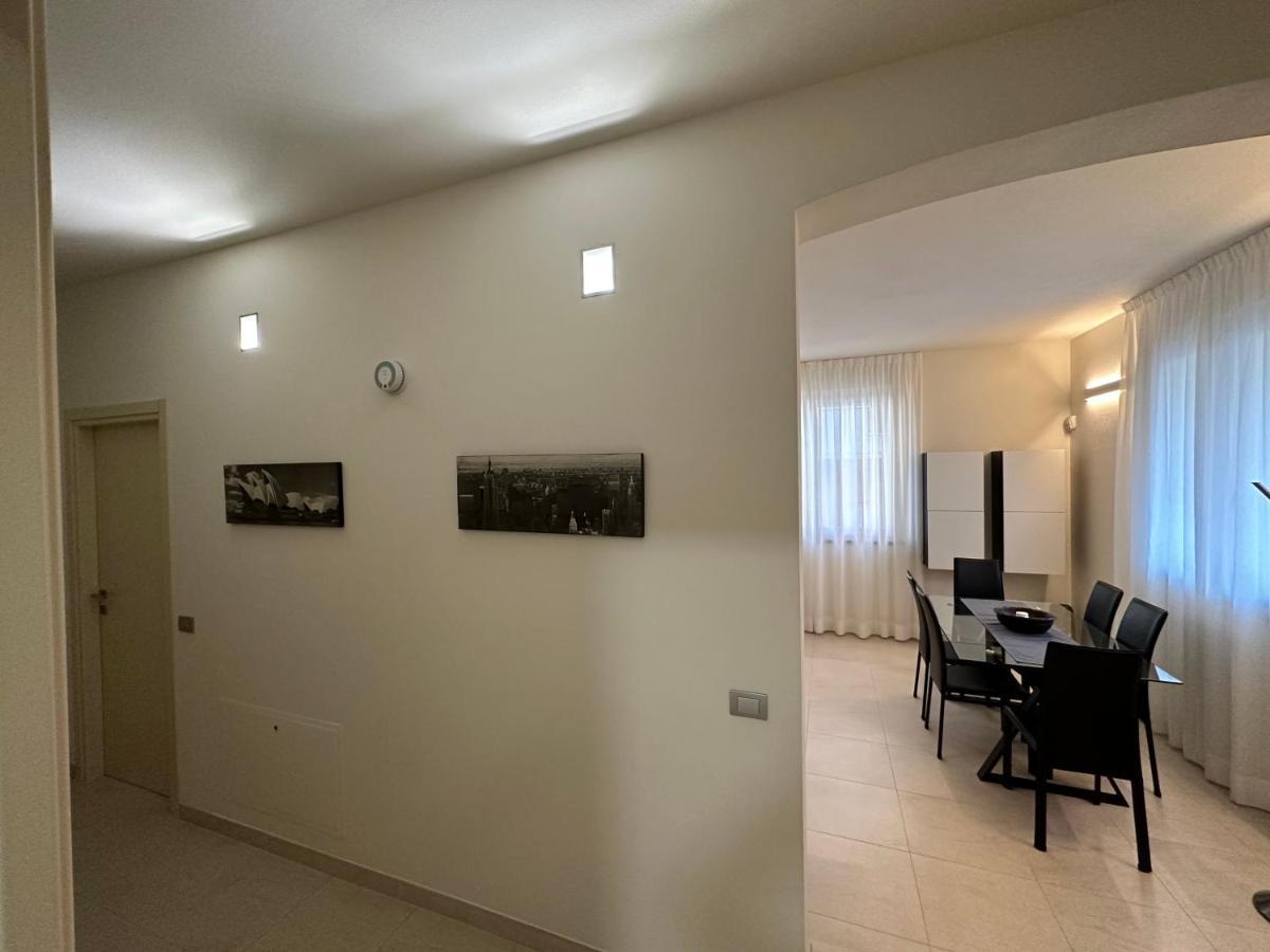Casavale Elegante Residenza 108 Mq Max 7 Persone Lägenhet Piacenza Exteriör bild